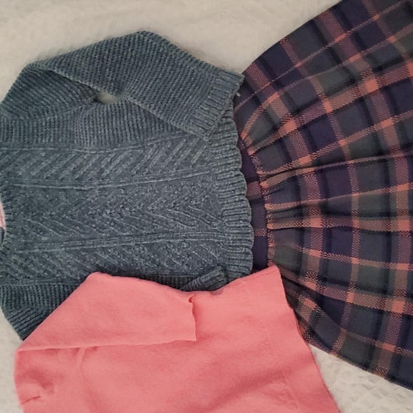 Tommy Bahama Skirt Set... with Bonus - Picture 1 of 4